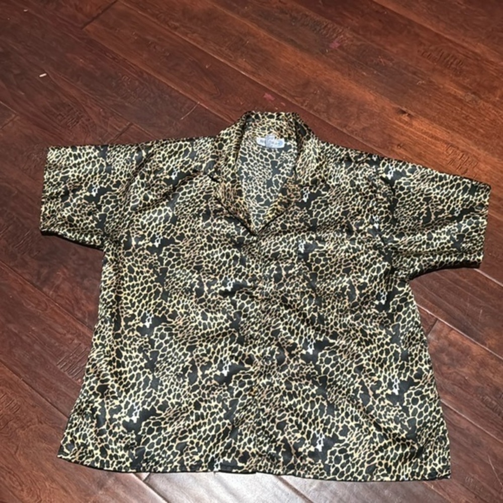Blue Moon leopard shirt button down collar shirt sleeve fabric covered buttons